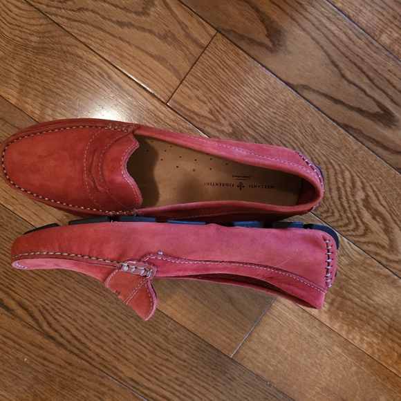 New In BOX Mercanti Fiorentini WOMENS Red Loafers - Picture 2 of 9